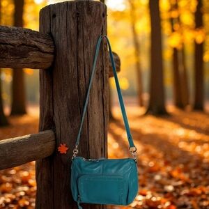 Stone Mountain Accessories Turquoise Crossbody‎ Bag LEATHER